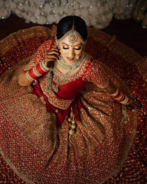 15 Glorious Indian Wedding Sarees With All Information