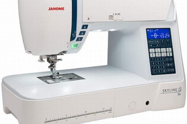 Janome Skyline S6 review in details
